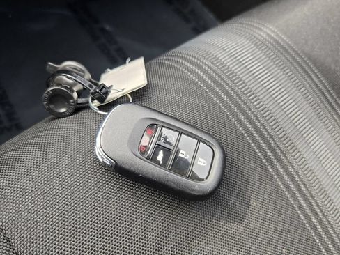 Certified 2024 Honda Civic Sport image 19