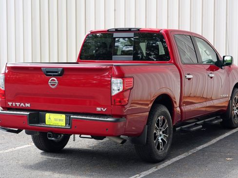 Used 2021 Nissan Titan SV w/ SV Convenience Package RWD image 45