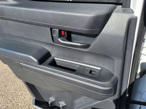 Certified 2025 Toyota Tacoma SR5 image 19