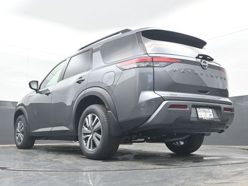 New 2026 Nissan Pathfinder SL FWD image 28