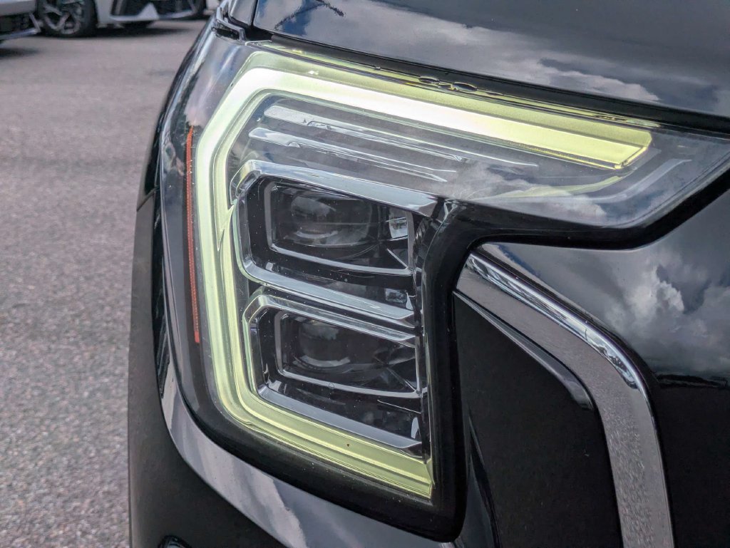 Used 2025 GMC Terrain Elevation AWD/4WD image 10