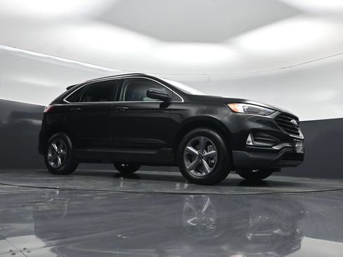 Used 2022 Ford Edge SEL w/ Sport Appearance Package AWD/4WD image 3