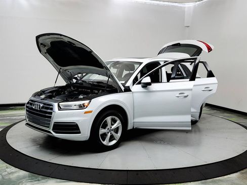 Used 2020 Audi Q5 2.0T Premium w/ Convenience Package AWD/4WD image 9