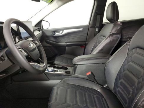 Used 2023 Ford Escape Platinum w/ Premium Technology Package image 23