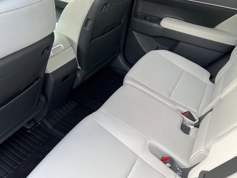 New 2026 Hyundai Santa Fe SE image 14