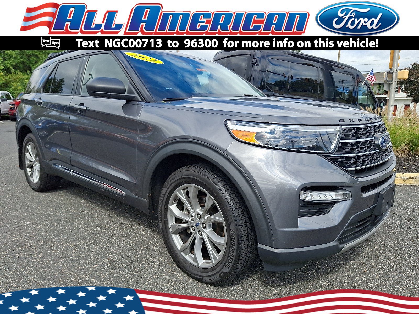 Certified 2022 Ford Explorer XLT w/ Equipment Group 202A AWD/4WD image 1