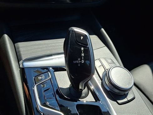 Used 2022 BMW 530i xDrive w/ Premium Package AWD/4WD image 12