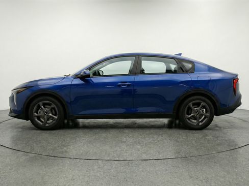 Used 2025 Kia K4 FWD image 5