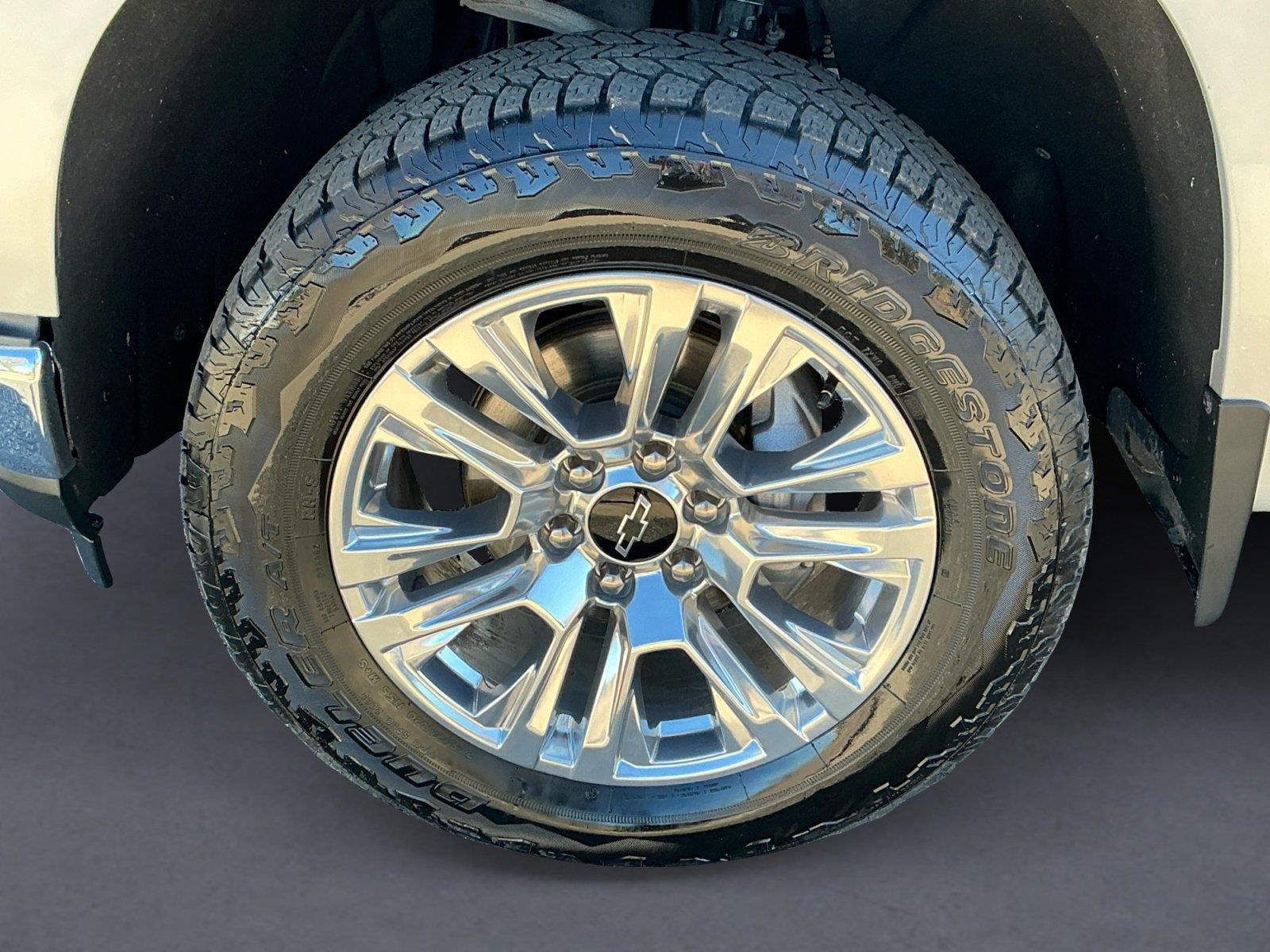 Used 2020 Chevrolet Silverado 1500 LT AWD/4WD image 9