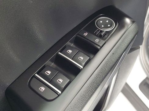 Certified 2021 Kia Soul S image 14