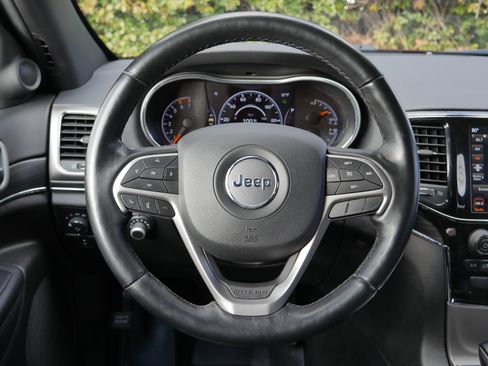 Used 2021 Jeep Grand Cherokee Limited w/ Trailer Tow Group IV image 7