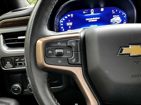 Used 2023 Chevrolet Suburban High Country w/ Premium Package 2 image 20