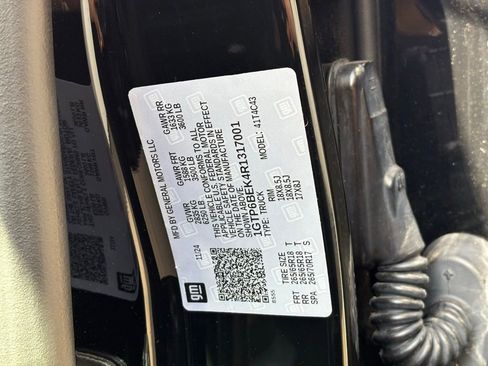 Used 2024 GMC Canyon Elevation w/ Convenience Package image 5