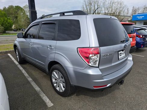 Used 2012 Subaru Forester 2.5X Premium w/ All-Weather Pkg image 4