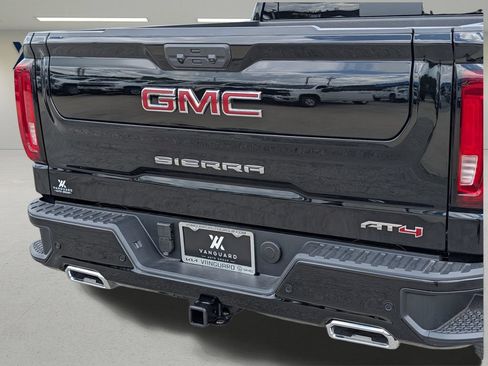 New 2026 GMC Sierra 1500 AT4 w/ AT4 Premium Package AWD/4WD image 8