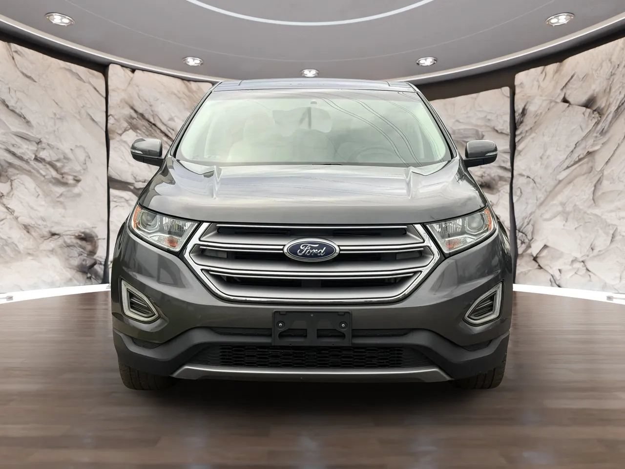 Used 2017 Ford Edge Titanium w/ Technology Package AWD/4WD image 2