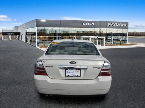Used 2009 Ford Taurus Limited AWD/4WD image 4