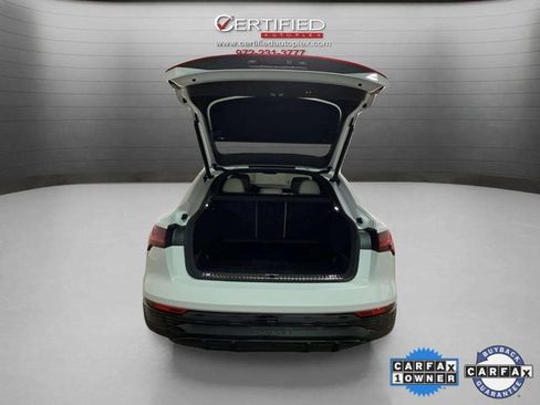 Used 2024 Audi Q8 e-tron Premium image 7