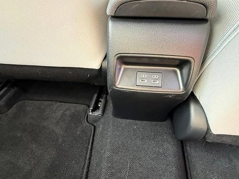 Used 2023 Toyota Corolla LE w/ Carpet Mat Package (TMS) FWD image 10