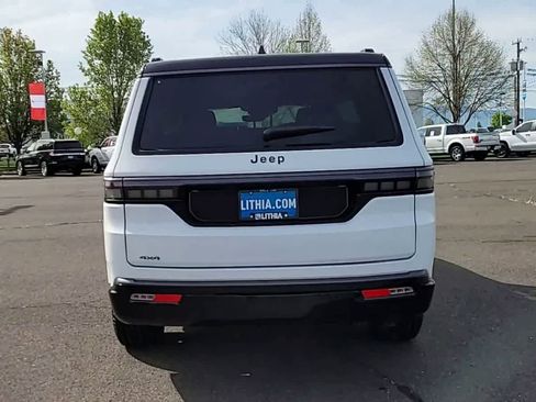 New 2026 Jeep Grand Wagoneer 4WD image 7