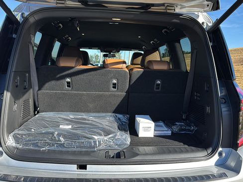 New 2026 Nissan Armada SL w/ Captain's Chari Seat Package image 30