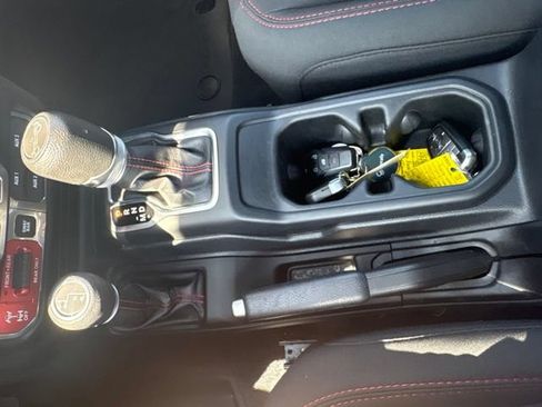 Used 2019 Jeep Wrangler Rubicon AWD/4WD image 30