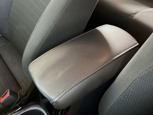 Used 2020 Toyota Corolla SE image 18