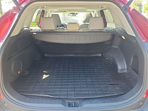 Used 2021 Toyota RAV4 XLE Premium AWD/4WD image 34