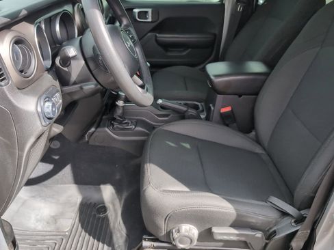 Used 2018 Jeep Wrangler Unlimited Sport AWD/4WD image 11