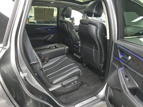 Used 2023 Acura MDX SH-AWD w/ Advance Package image 8