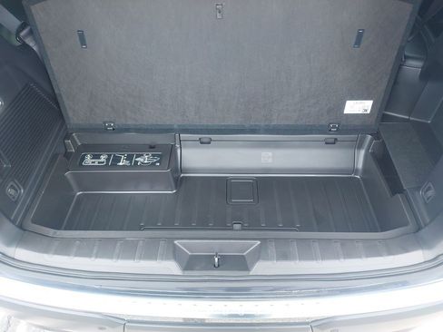 Certified 2025 Subaru Ascent Premium AWD/4WD image 35
