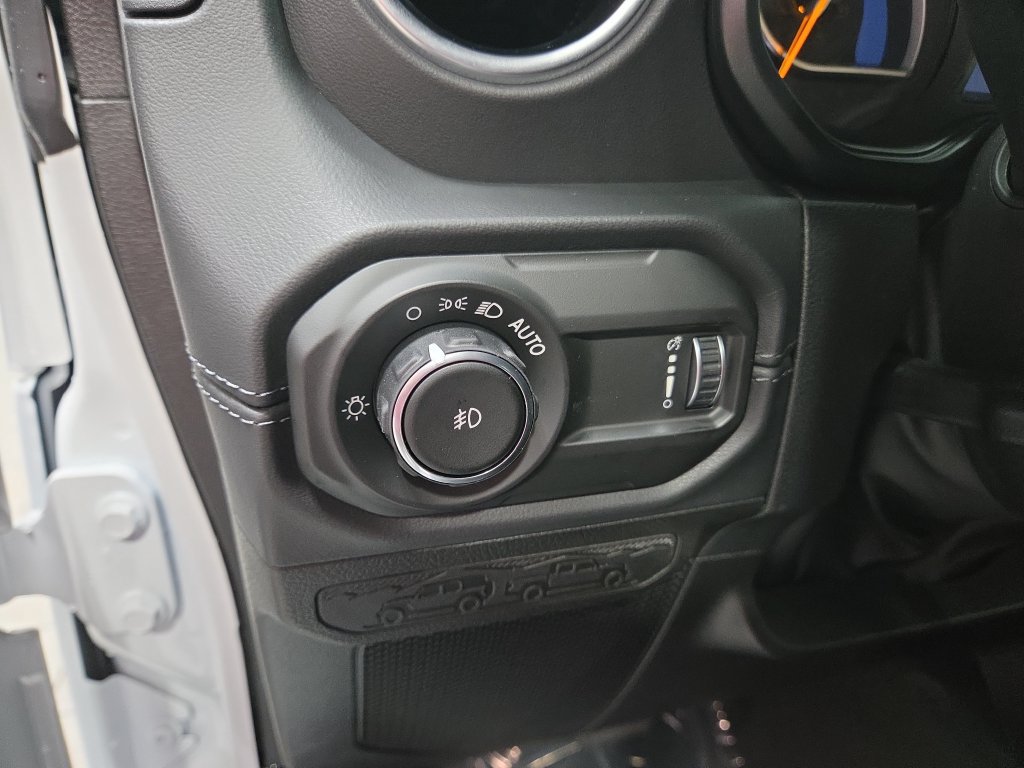 New 2027 Jeep Wrangler Unlimited Sahara AWD/4WD image 16