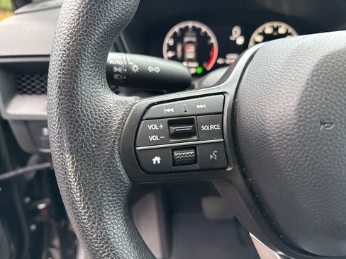 Certified 2025 Honda CR-V LX image 11