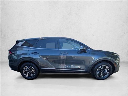 Used 2024 Kia Sportage LX image 4