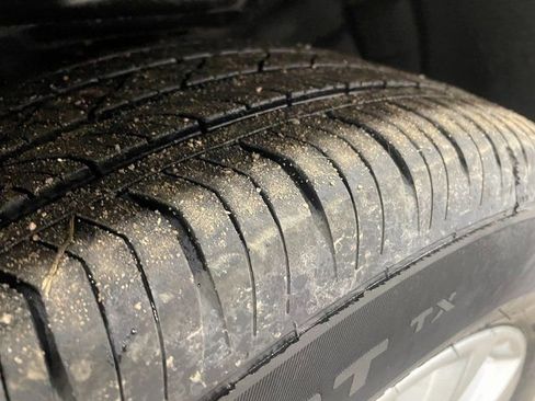 Used 2023 Cadillac XT4 Luxury w/ Driver Awareness Package image 8