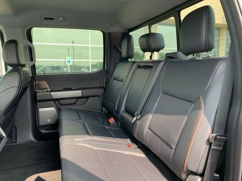 New 2025 Ford F250 Lariat w/ Black Appearance Package image 13