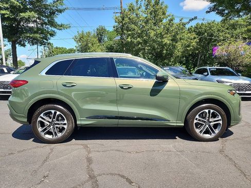 Certified 2025 Audi Q5 Premium w/ Convenience Package AWD/4WD image 13