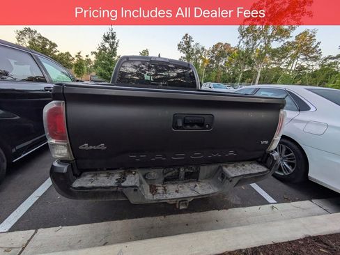 Used 2018 Toyota Tacoma Limited AWD/4WD image 6
