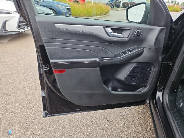 Certified 2023 Ford Escape Platinum AWD/4WD image 22