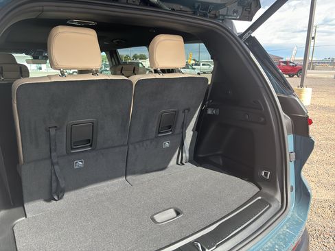 New 2026 Jeep Grand Cherokee L Limited w/ Limited Altitude Package AWD/4WD image 11