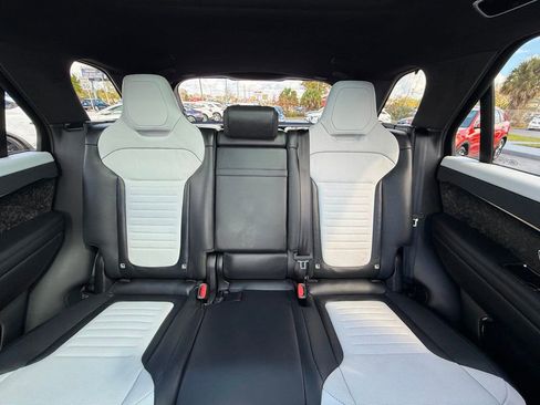Used 2025 Land Rover Range Rover Sport SV Edition Two image 18