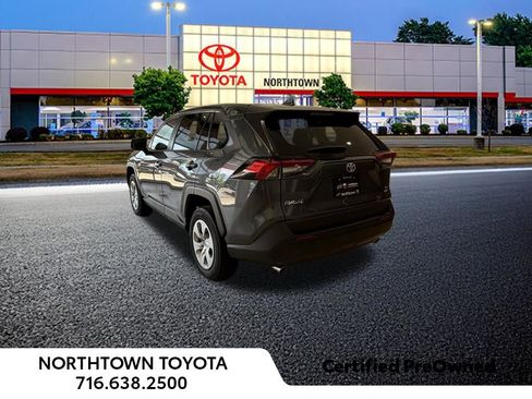 Used 2023 Toyota RAV4 LE AWD/4WD image 5