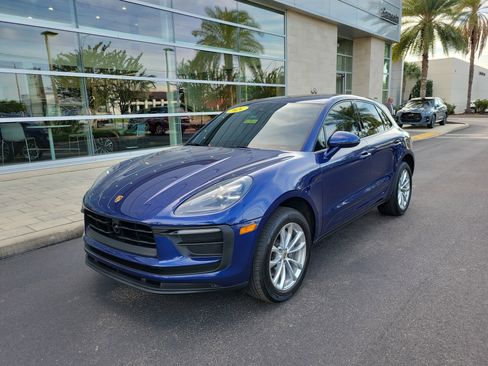 Used 2024 Porsche Macan image 8