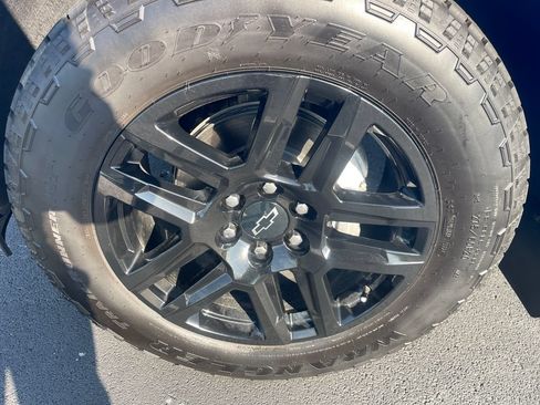 Used 2025 Chevrolet Silverado 1500 RST AWD/4WD image 11