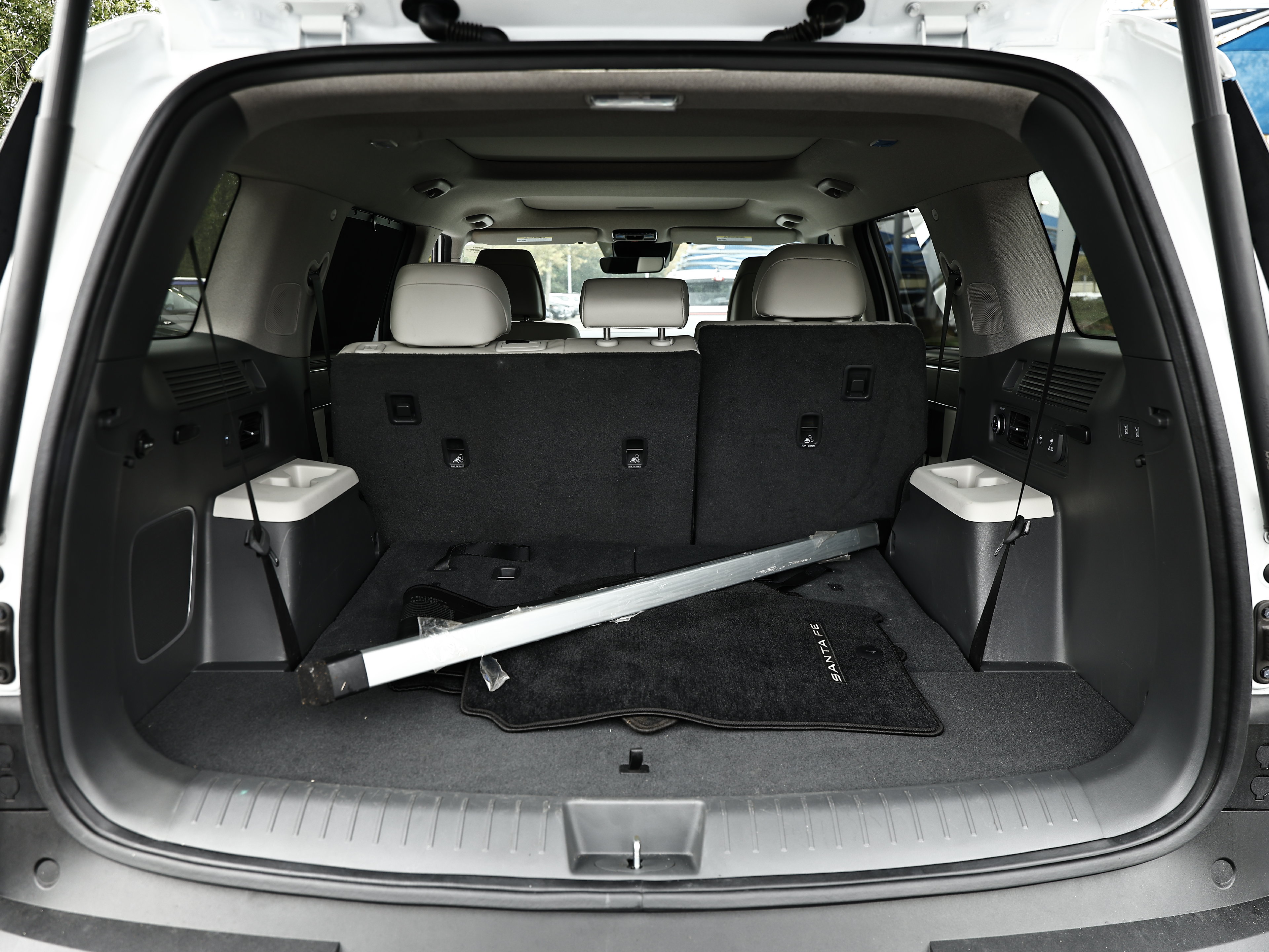 Used 2024 Hyundai Santa Fe Limited FWD image 29