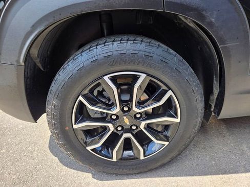 Used 2023 Chevrolet TrailBlazer ACTIV w/ Convenience Package image 6