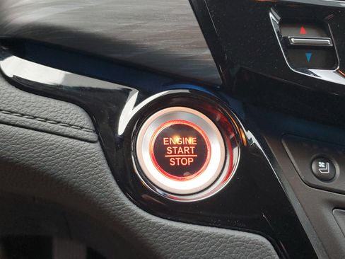 Certified 2025 Honda Odyssey Elite image 31