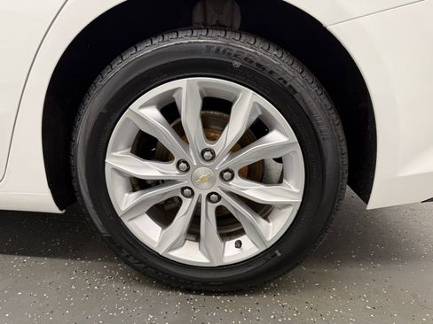 Used 2020 Chevrolet Malibu LT image 19