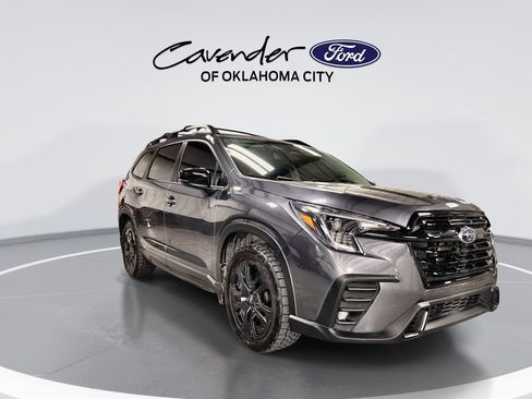 Used 2024 Subaru Ascent Onyx Edition AWD/4WD image 9