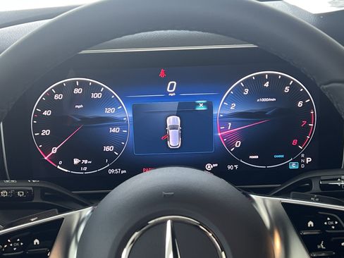 Certified 2025 Mercedes-Benz GLC 300 image 32